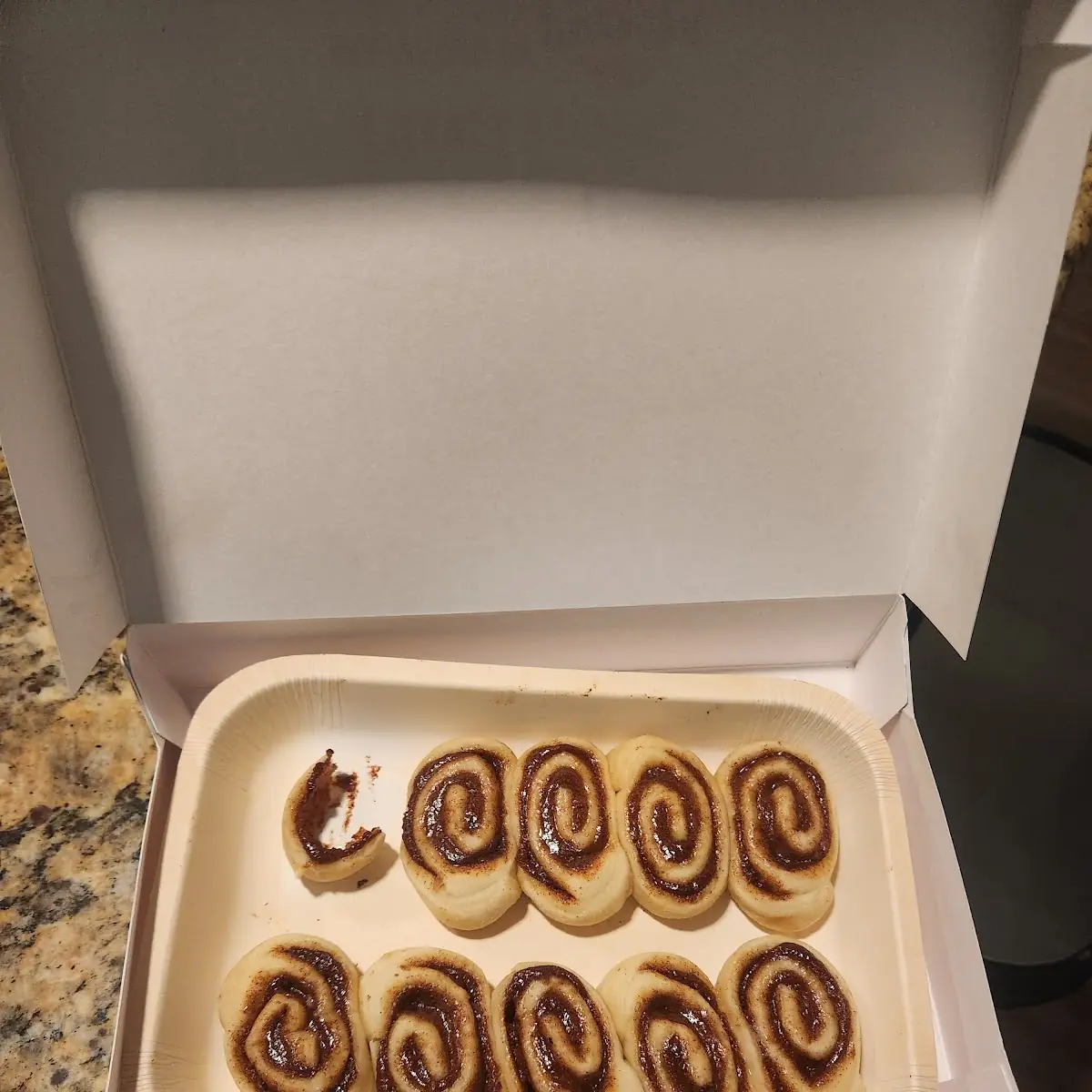 Cinnabon Mini Rolls