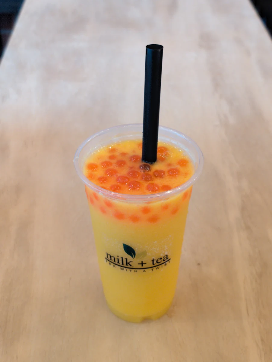 Mango Slush w Strawberry Pop