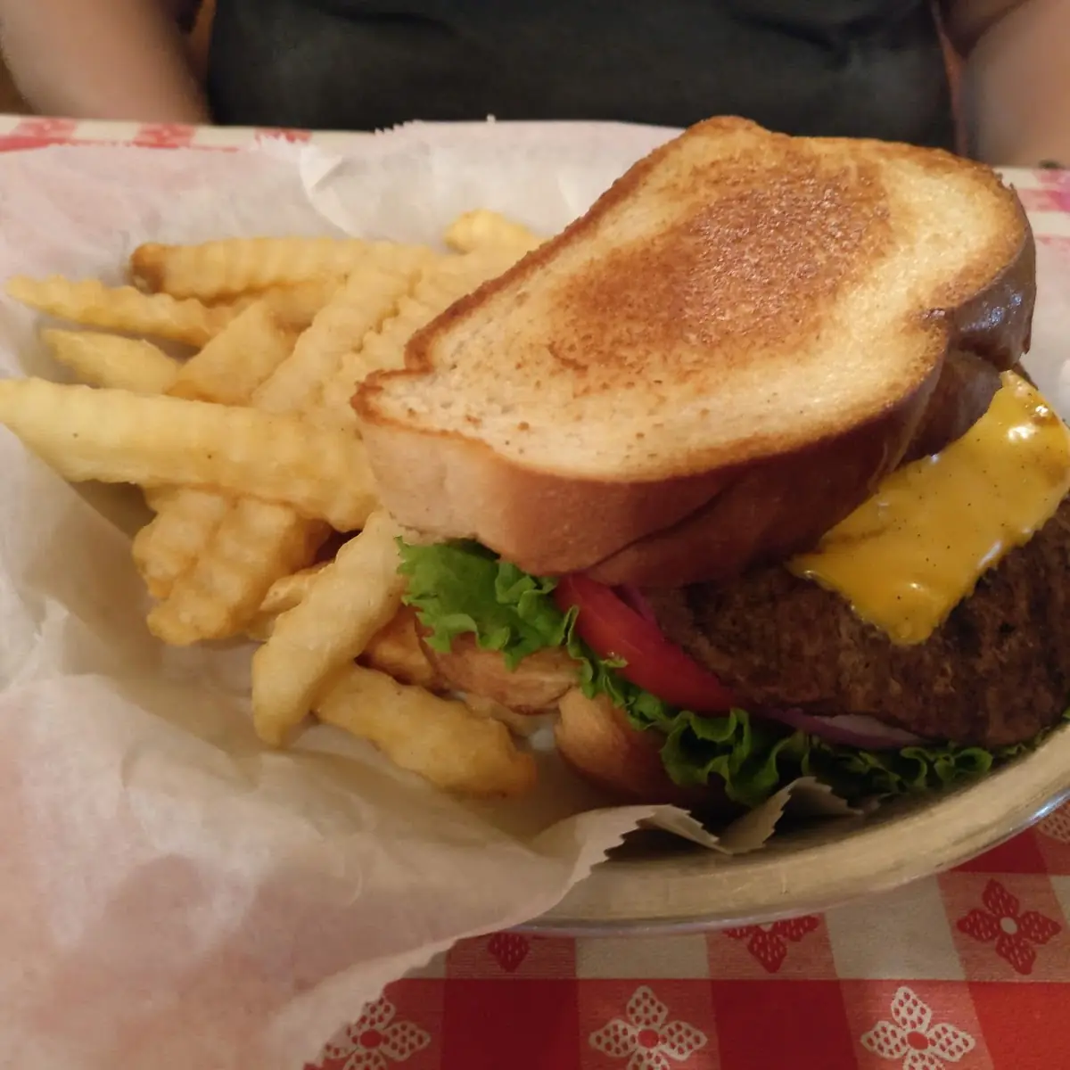 Cheeseburger on Garlic Bread