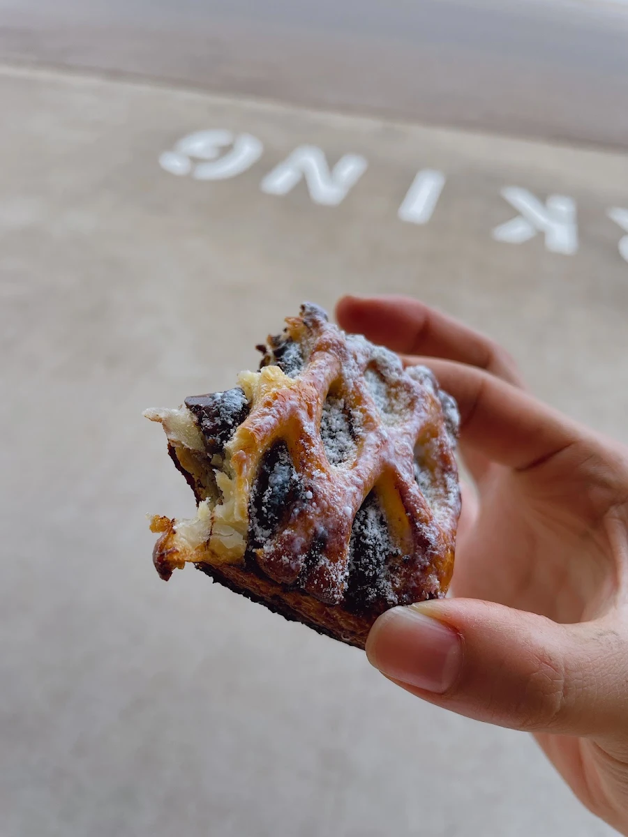 Highlights, Burnzie's Bakehouse
