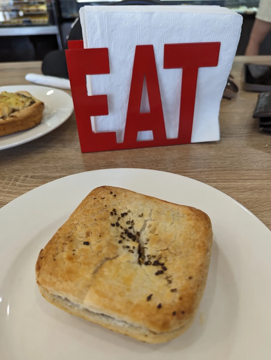 Pepper Pie, Burnzie's Bakehouse