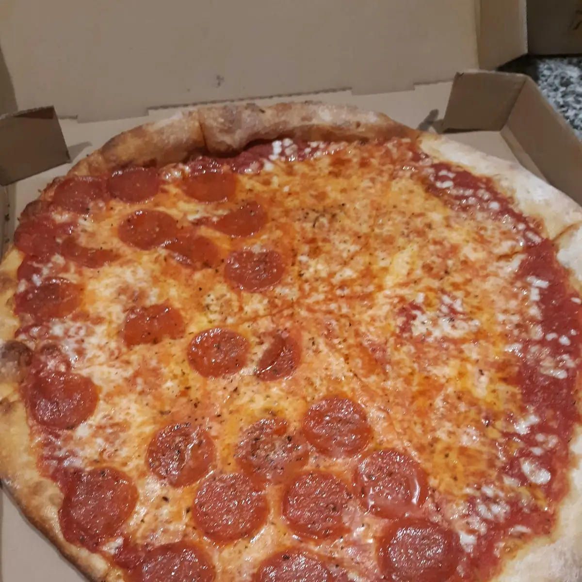 Round Thin Crust Cheese Pizza