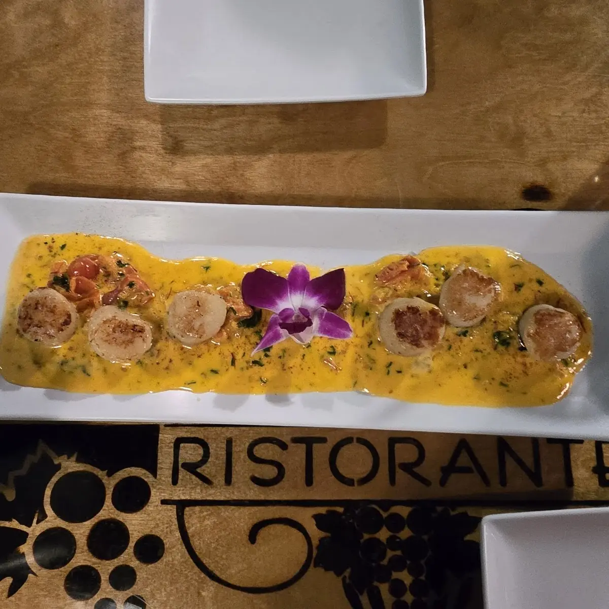 Scallops in Saffron Cream
