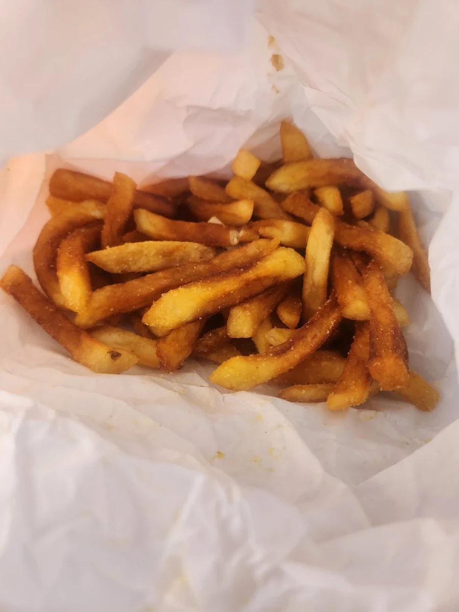 Highlights, Dino's Takeaway & Milkbar