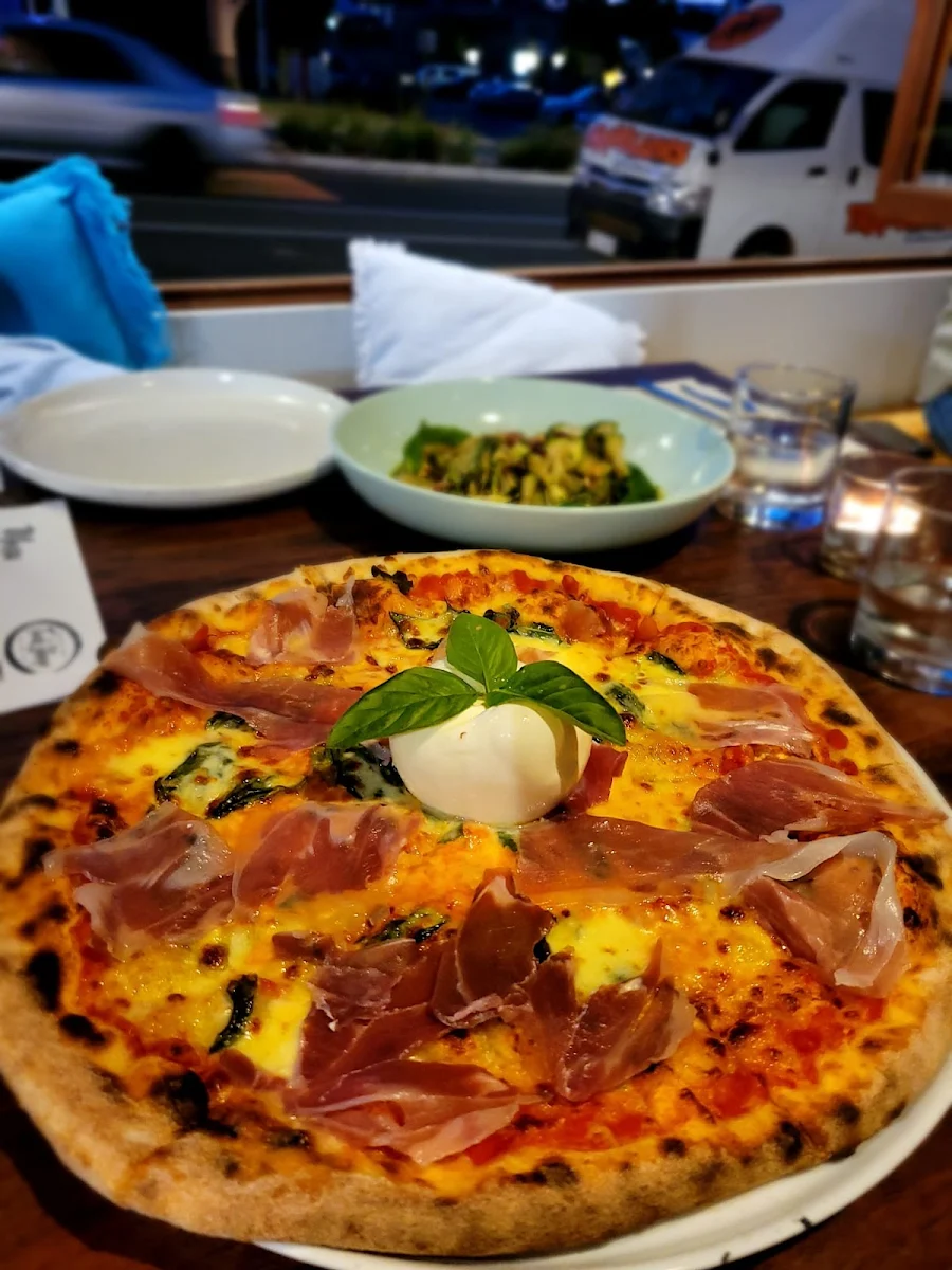 Burrata Parma Prosciutto Pizza