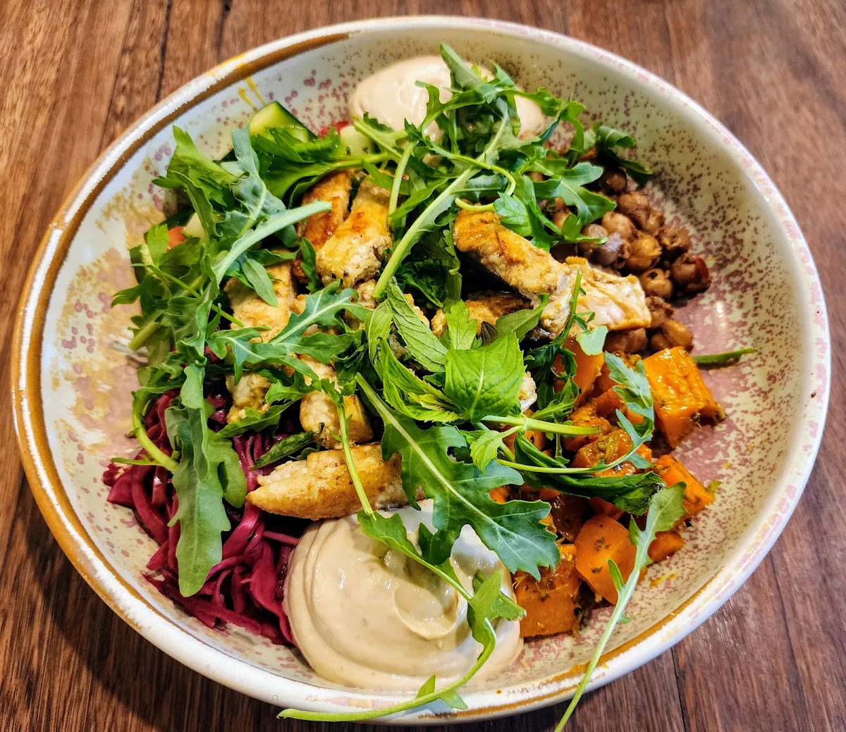 Five Salad Bowl with Grilled Chicken, Four Ate Five