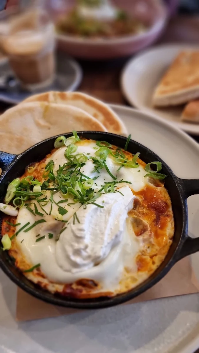 Shakshuka, Four Ate Five