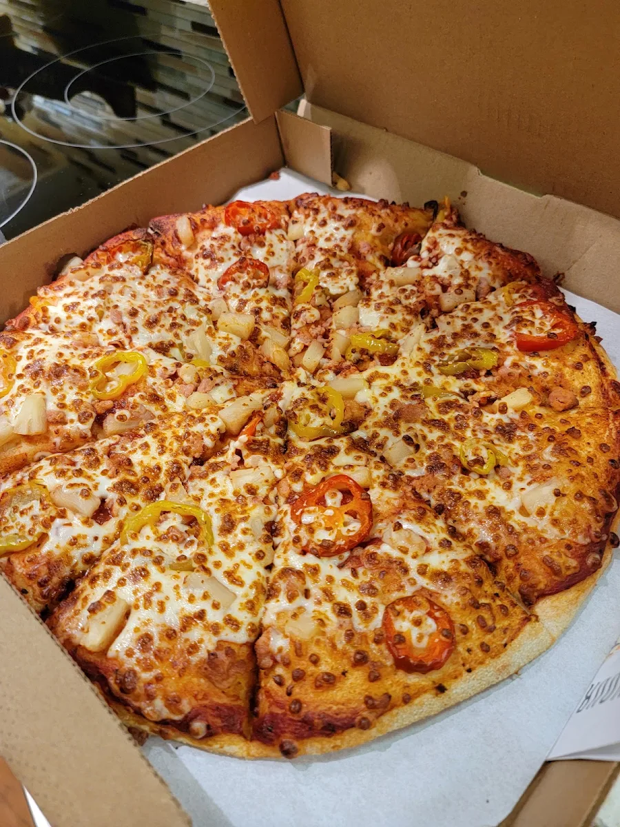 Pizza Hot Pepper Pineapple and Bacon, New Orleans Pizza