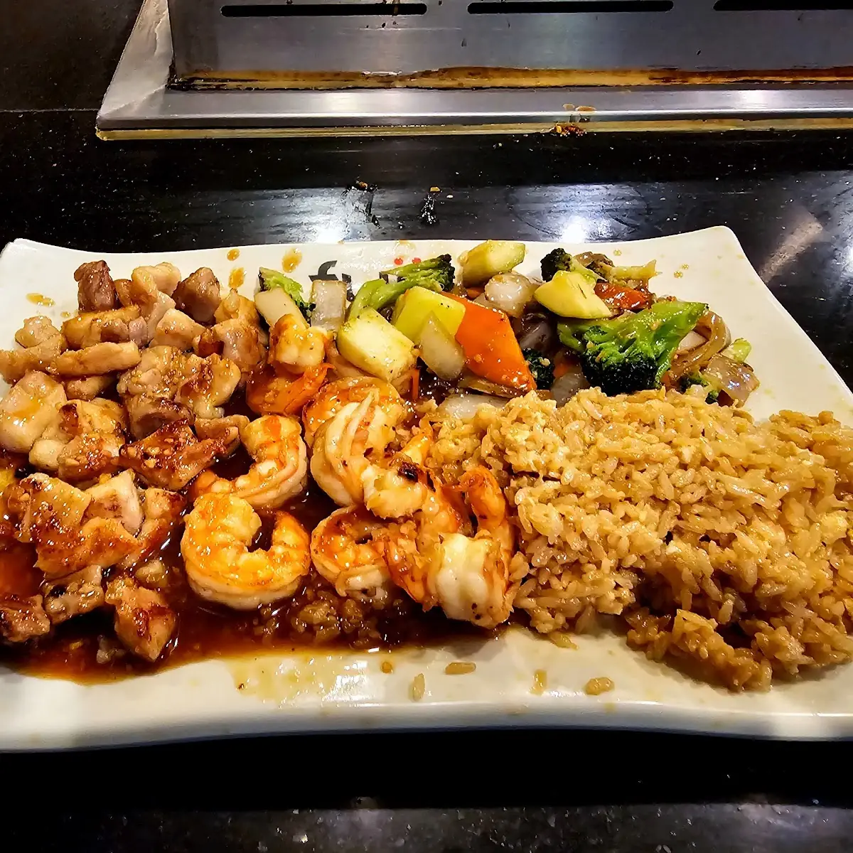 Shrimp and Scallops with Fried Rice Mixed Vegetables