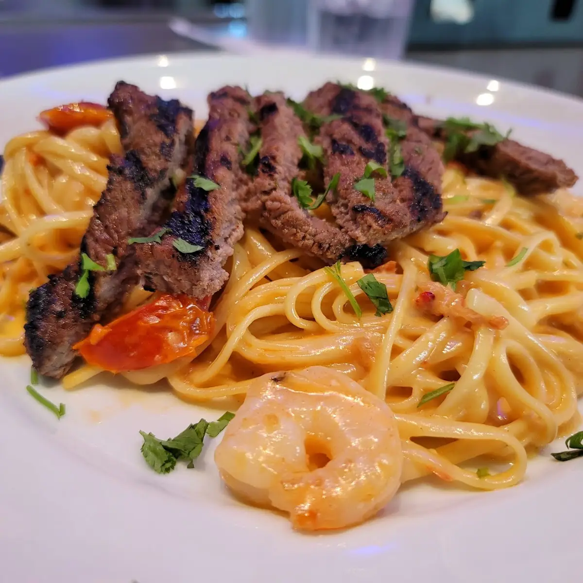 Bistro Steak & Shrimp Alfredo Linguine