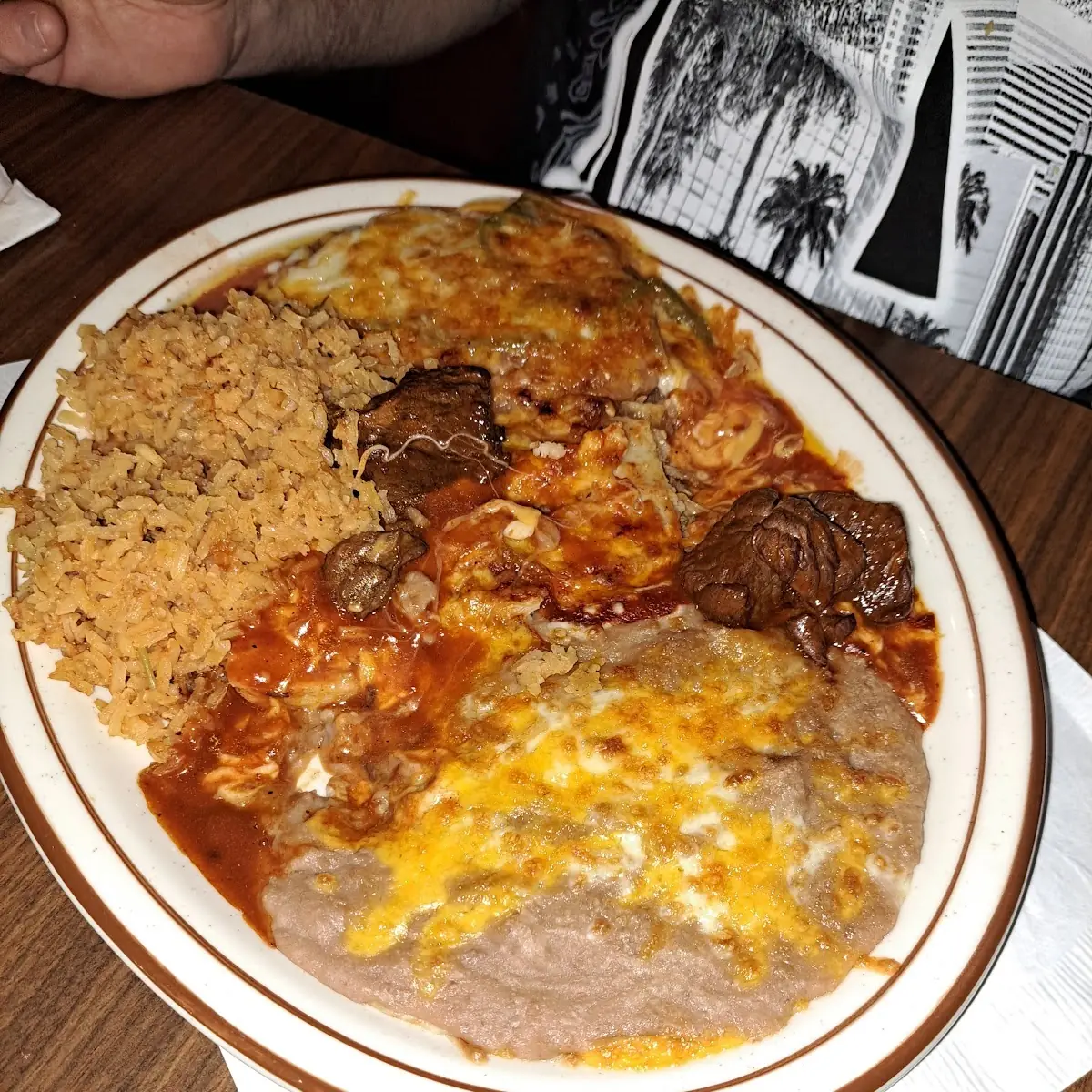 Chili Relleno and Tamale Plate