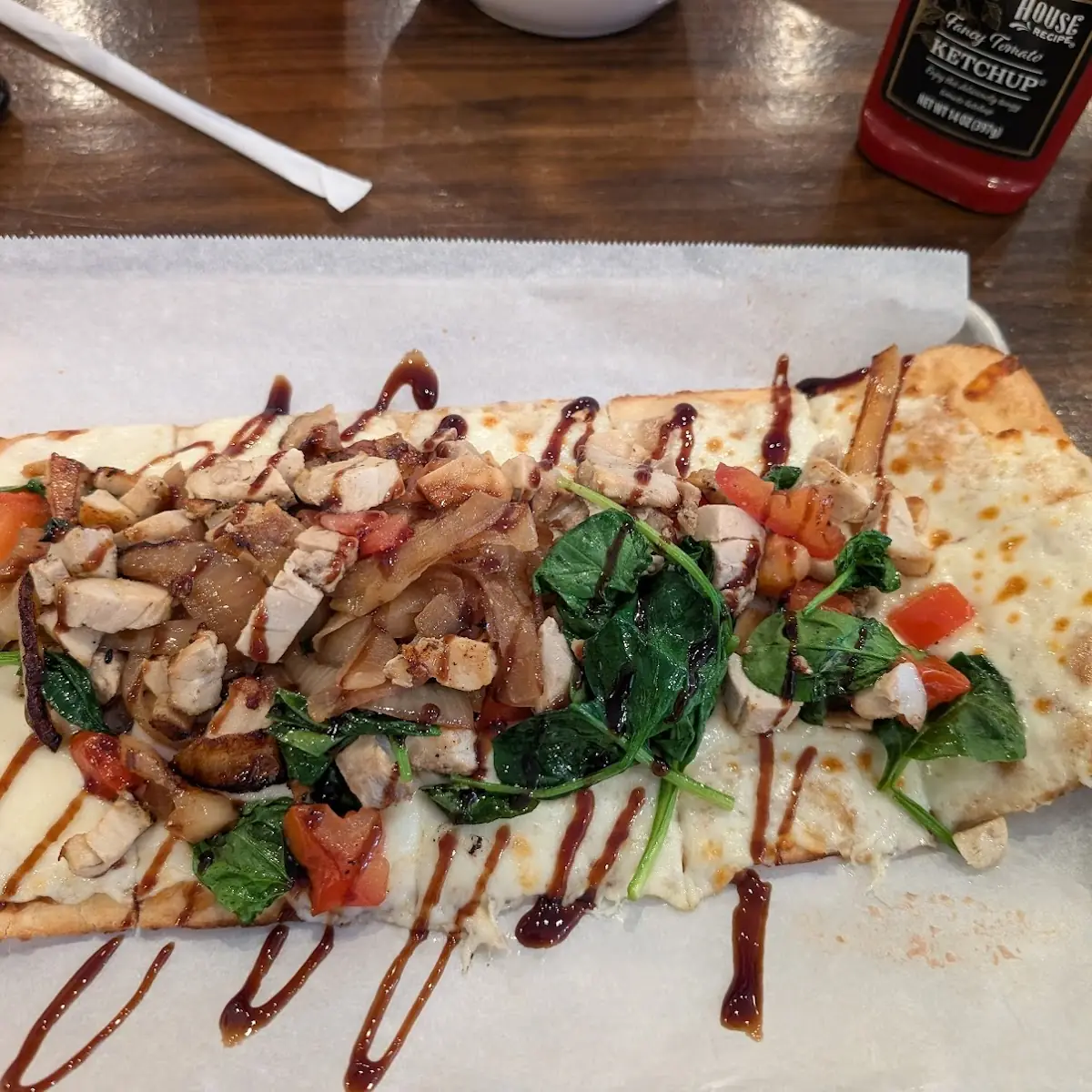 Spinach Chicken Alfredo Flatbread