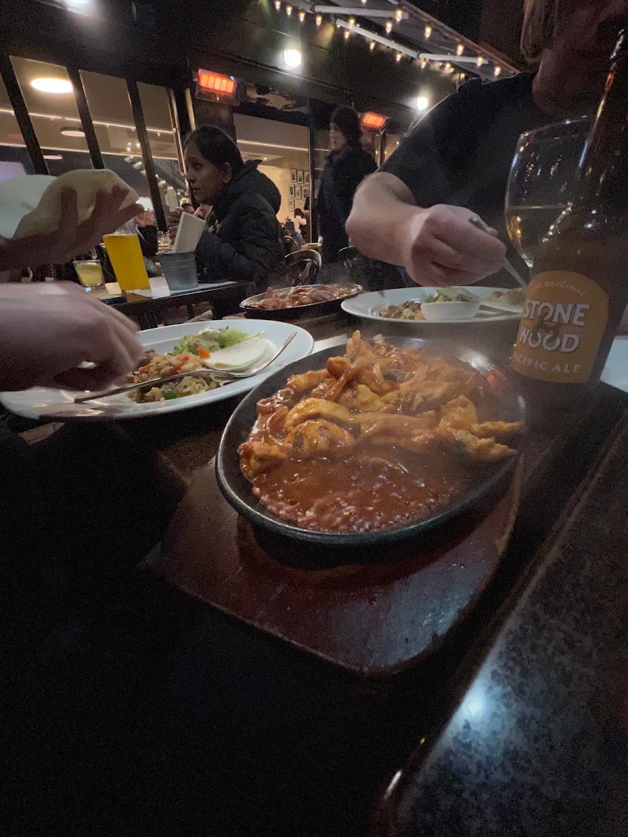 Fajitas, Amigos y Familia Hardware Lane