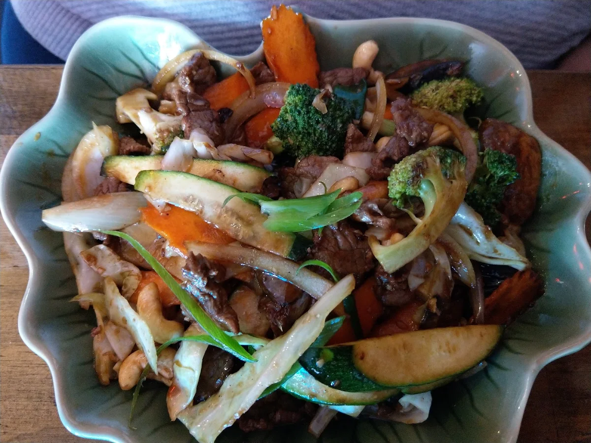 Beef Stir Fry, Torng Bai Thai Restaurant