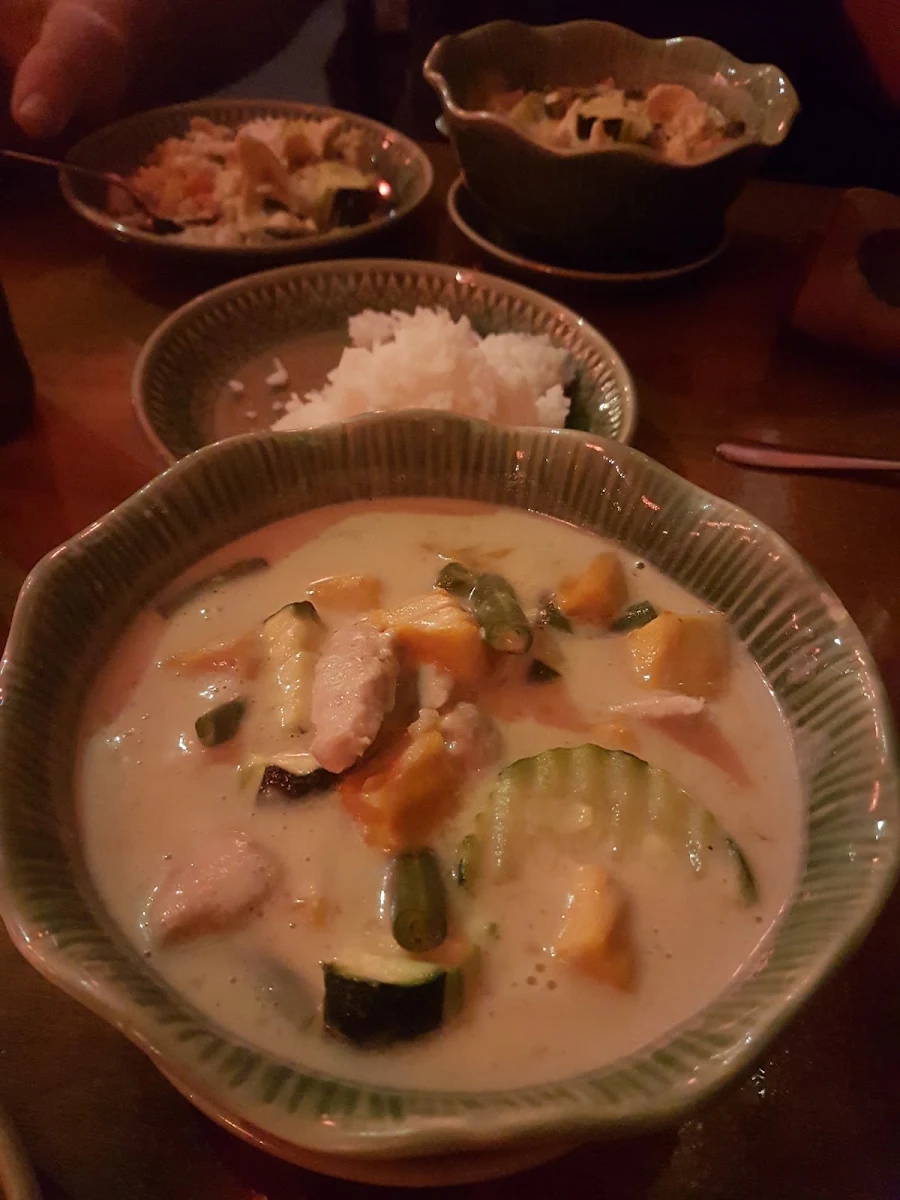 Thai Green Curry Chicken, Torng Bai Thai Restaurant