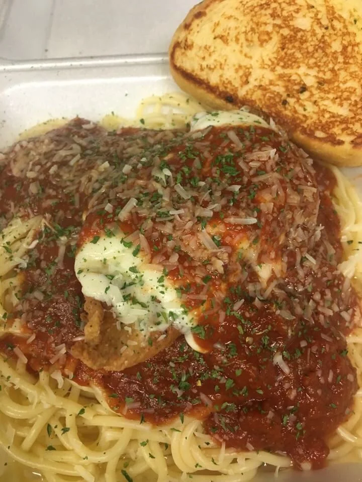 Lil Kids Spaghetti with Sauce & Garlic Bread, The Chicken Shack & Pizza Pi