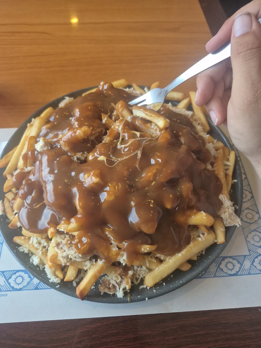 Poutine Large, The Chicken Shack & Pizza Pi