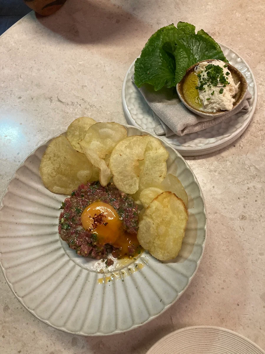 Highlights, Kost Bar and Grill