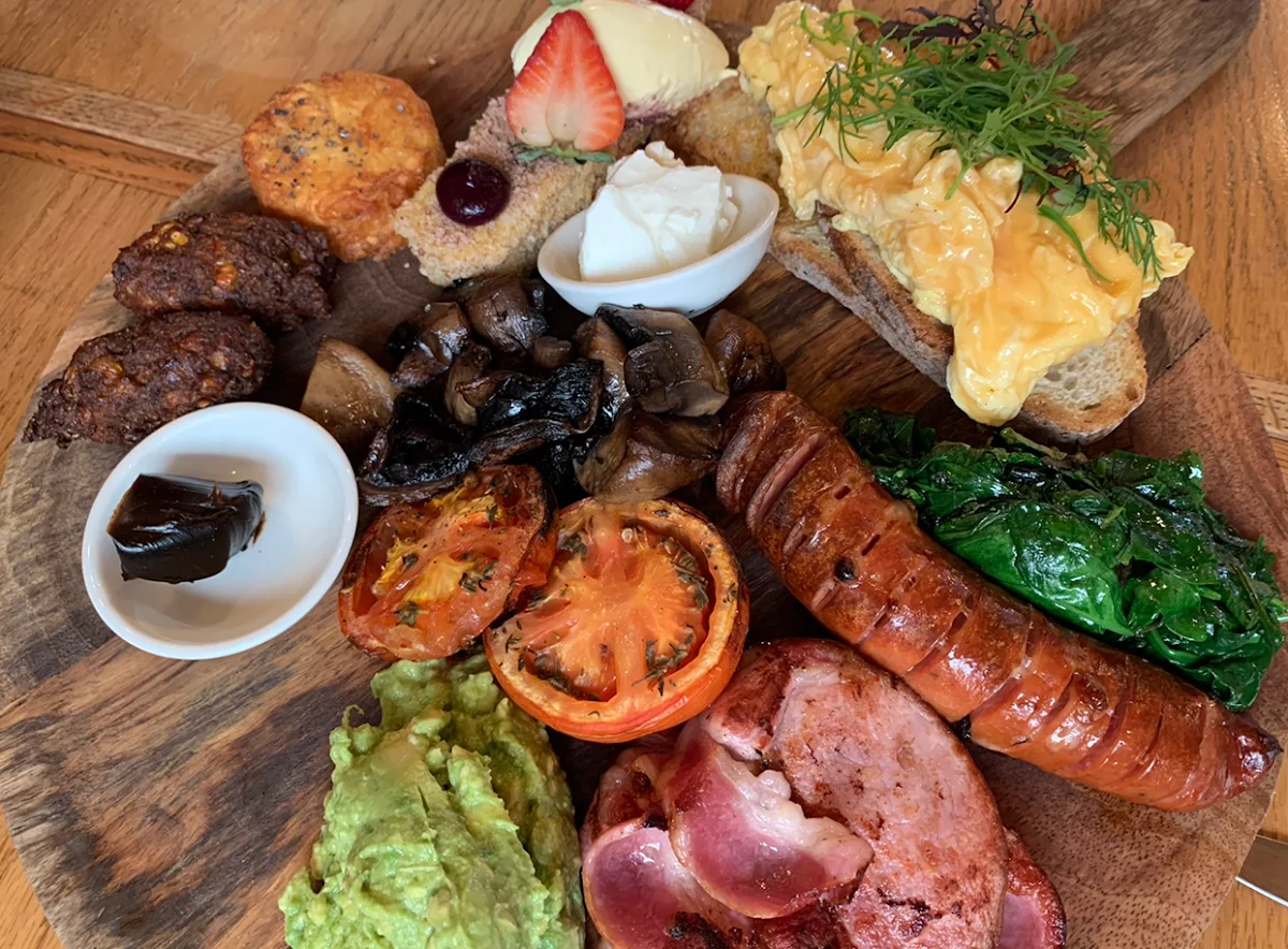 Big Breakfast Plate, Hutch & Co Cafe