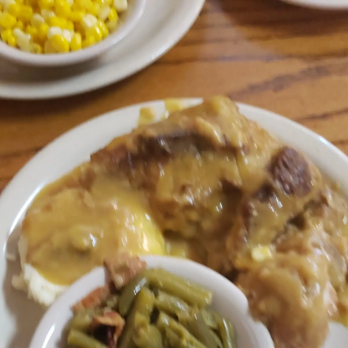 Baked Chicken with Gravy Green Beans Mashed Potatoes