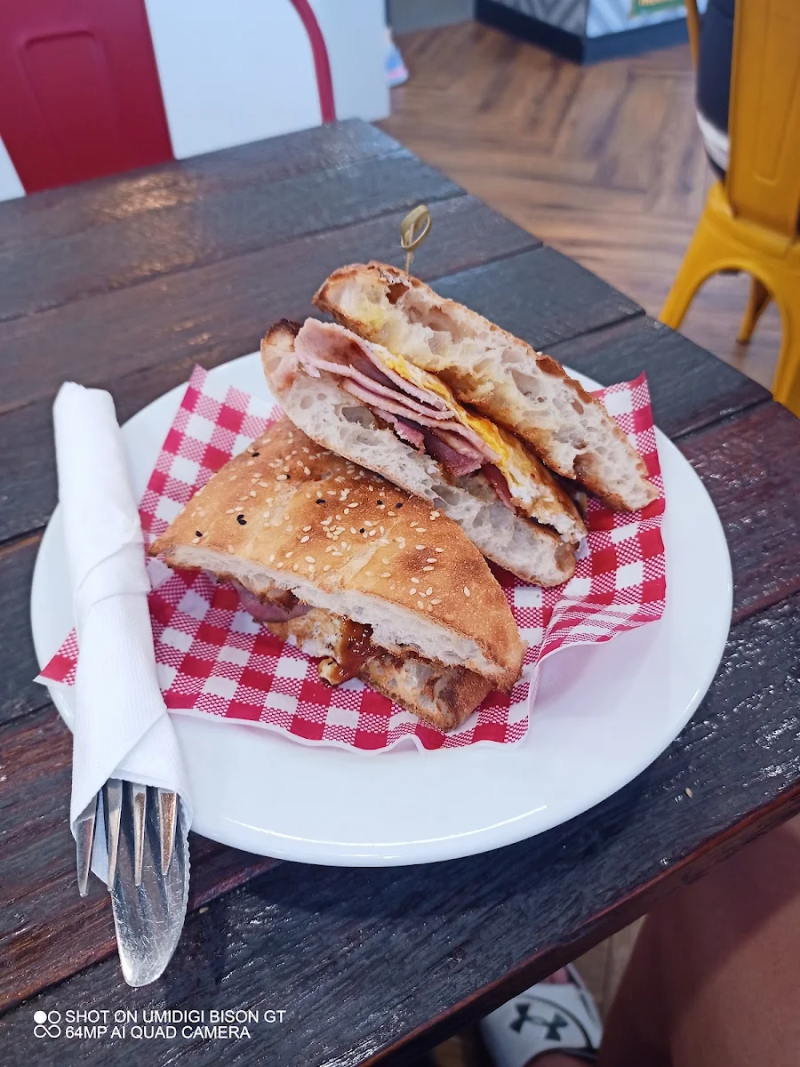 Bacon & Egg Turkish Toastie, Arizona Cafe & Grill