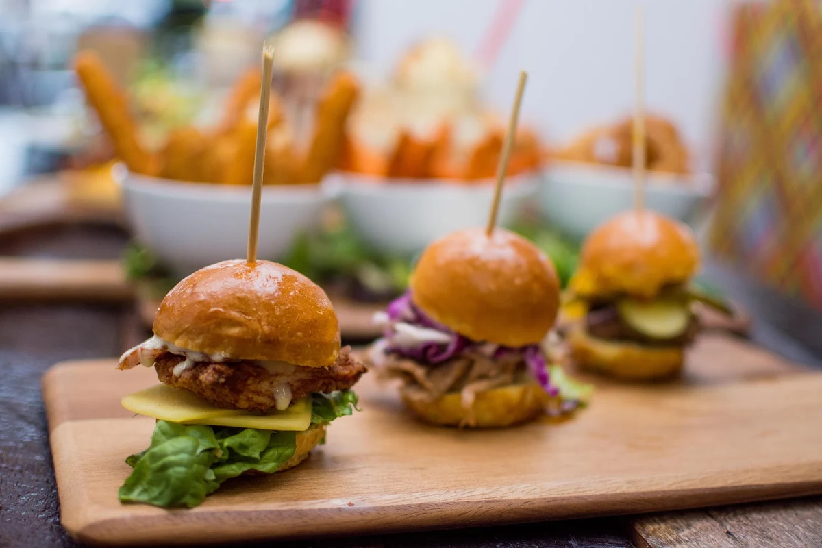 Slider Trio, Arizona Cafe & Grill