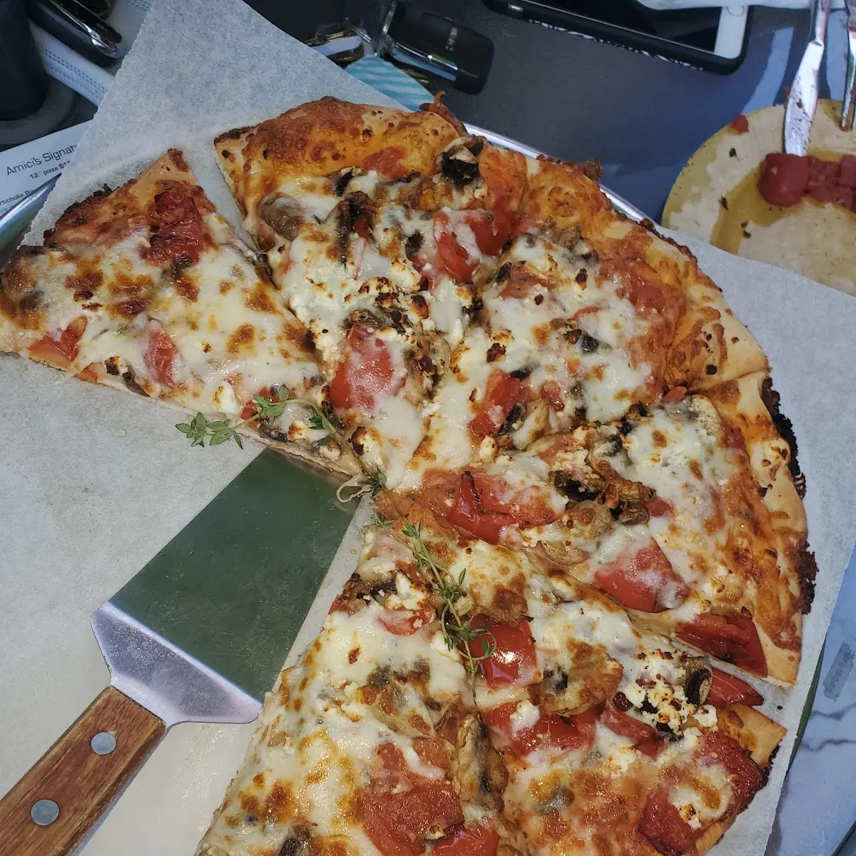 Roasted Red Pepper Pizza