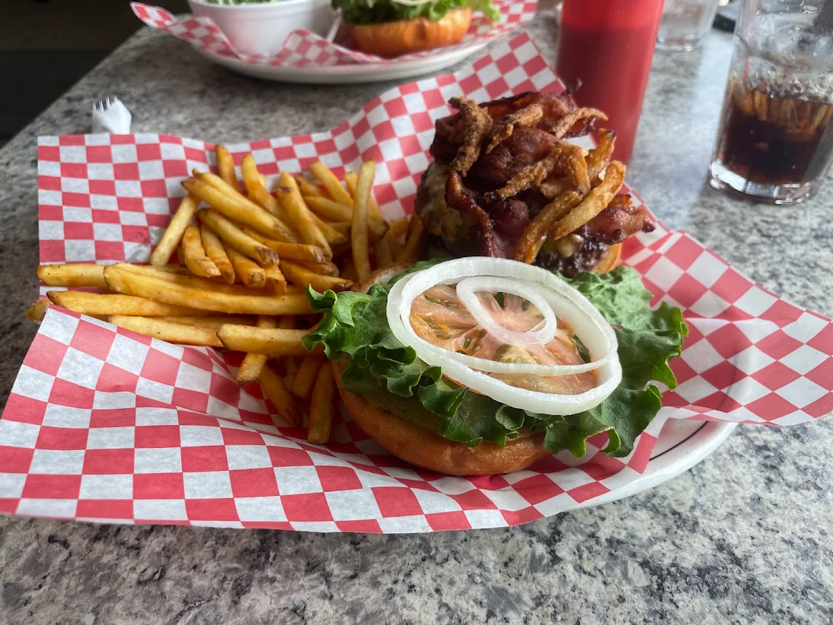 Highlights, The Station Bar & Grill