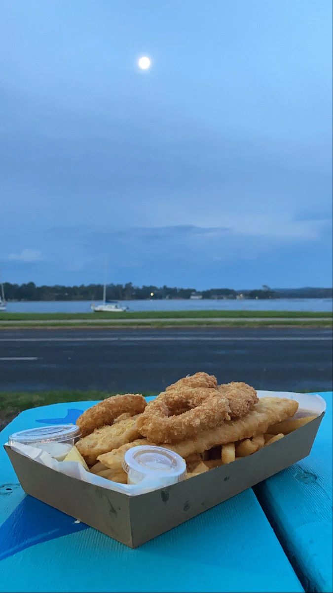 Fish&Chips, Roy's Fish and Chips Take Away Café & Sri Lankan Cuisine