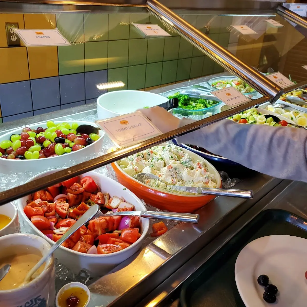 Hot Dishes & Salad Bar