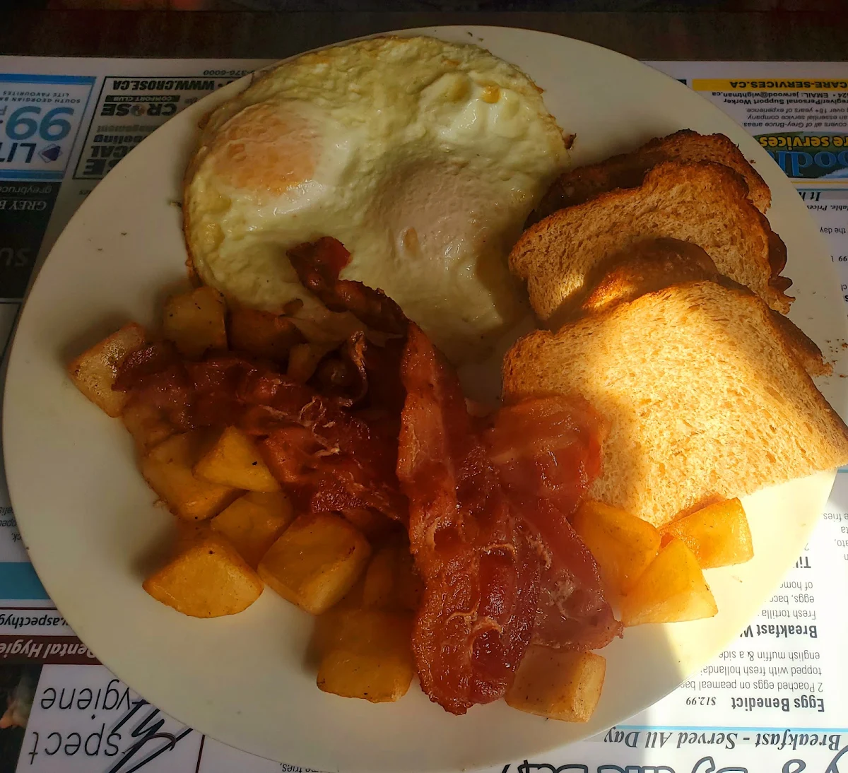 Bacon and Eggs, Tilly's By The Bay Café & Bakery