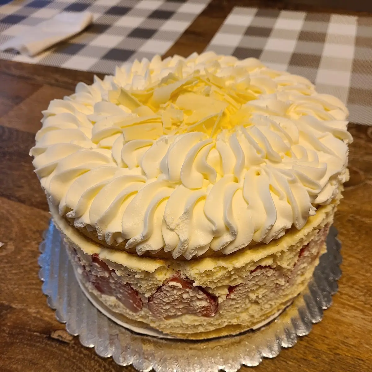 White Chocolate Strawberry Cake