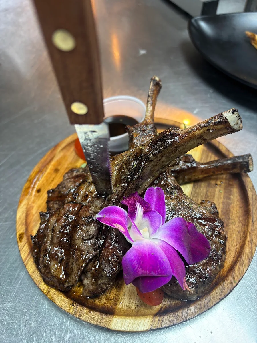 Hive Grilled Lamb Chops