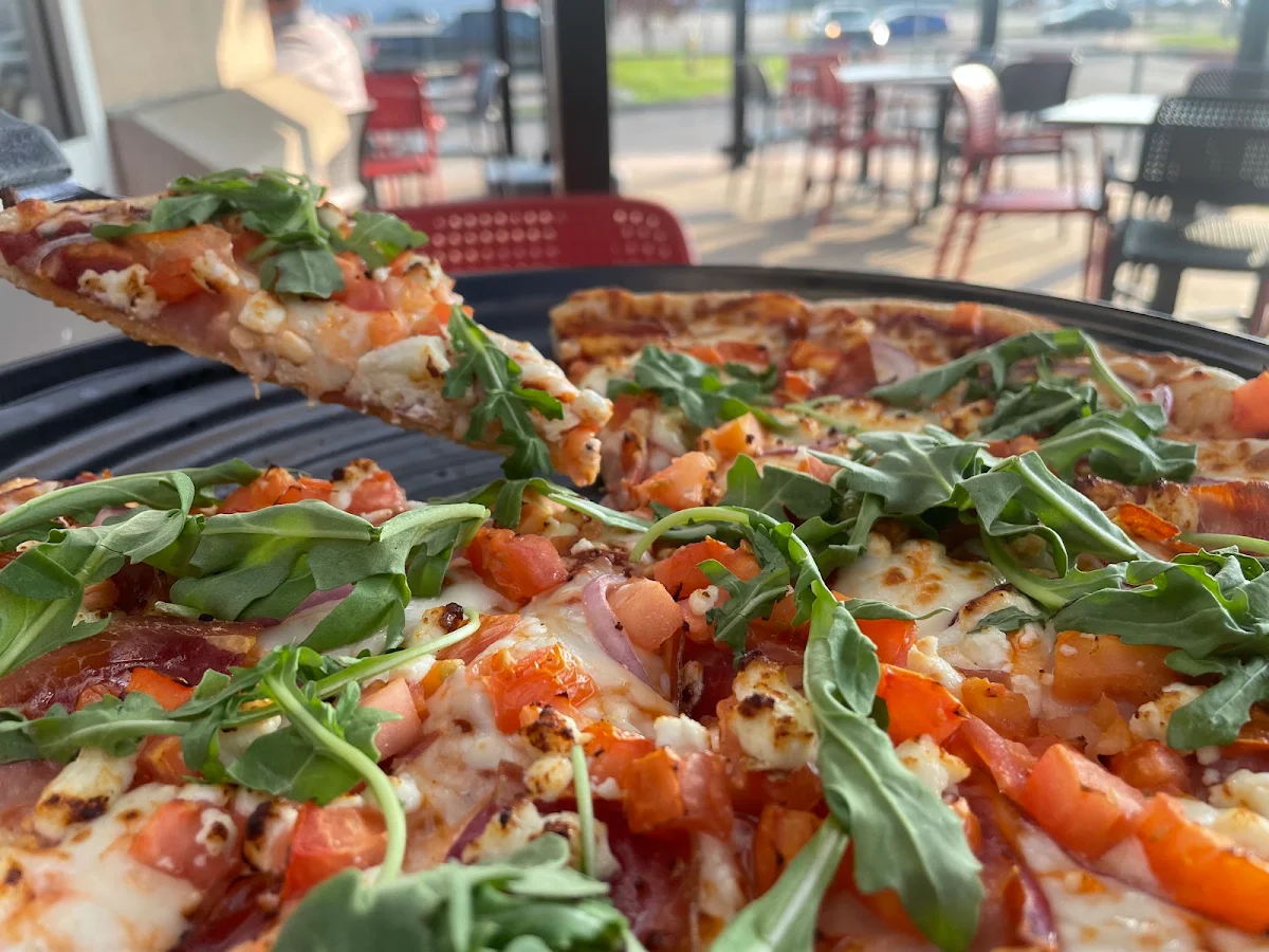 The Mercato Pizza, Boston Pizza