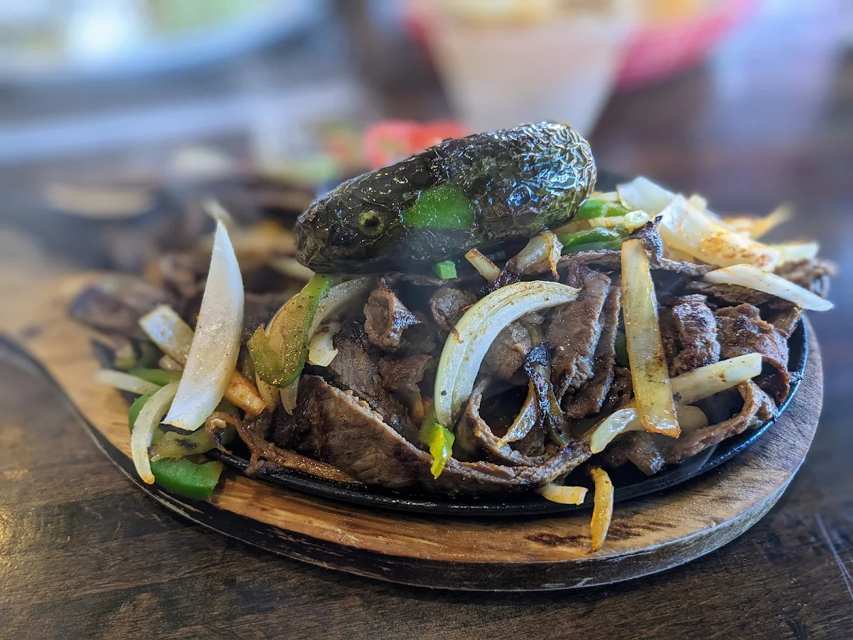 Fajitas Combinadas De Asada Y Camarones