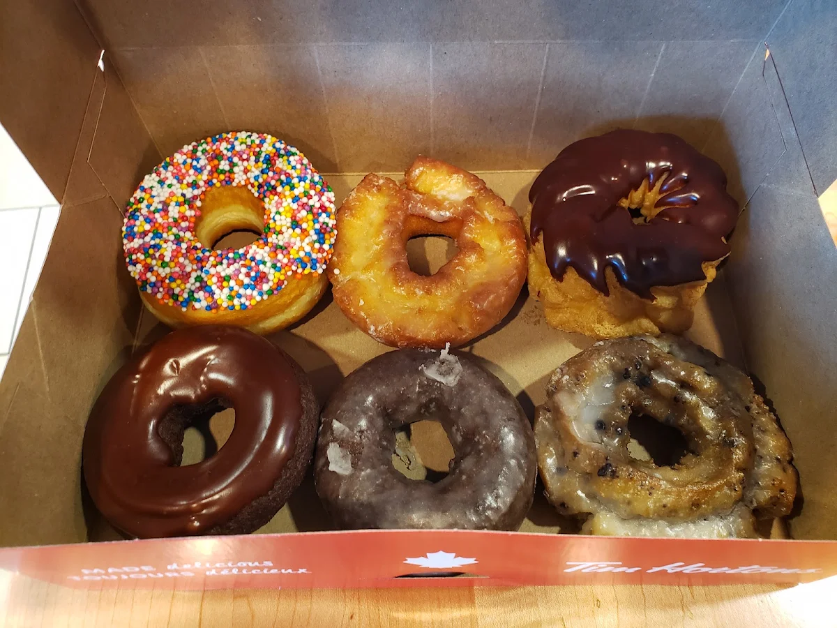 Chocolate Eclair Donuts