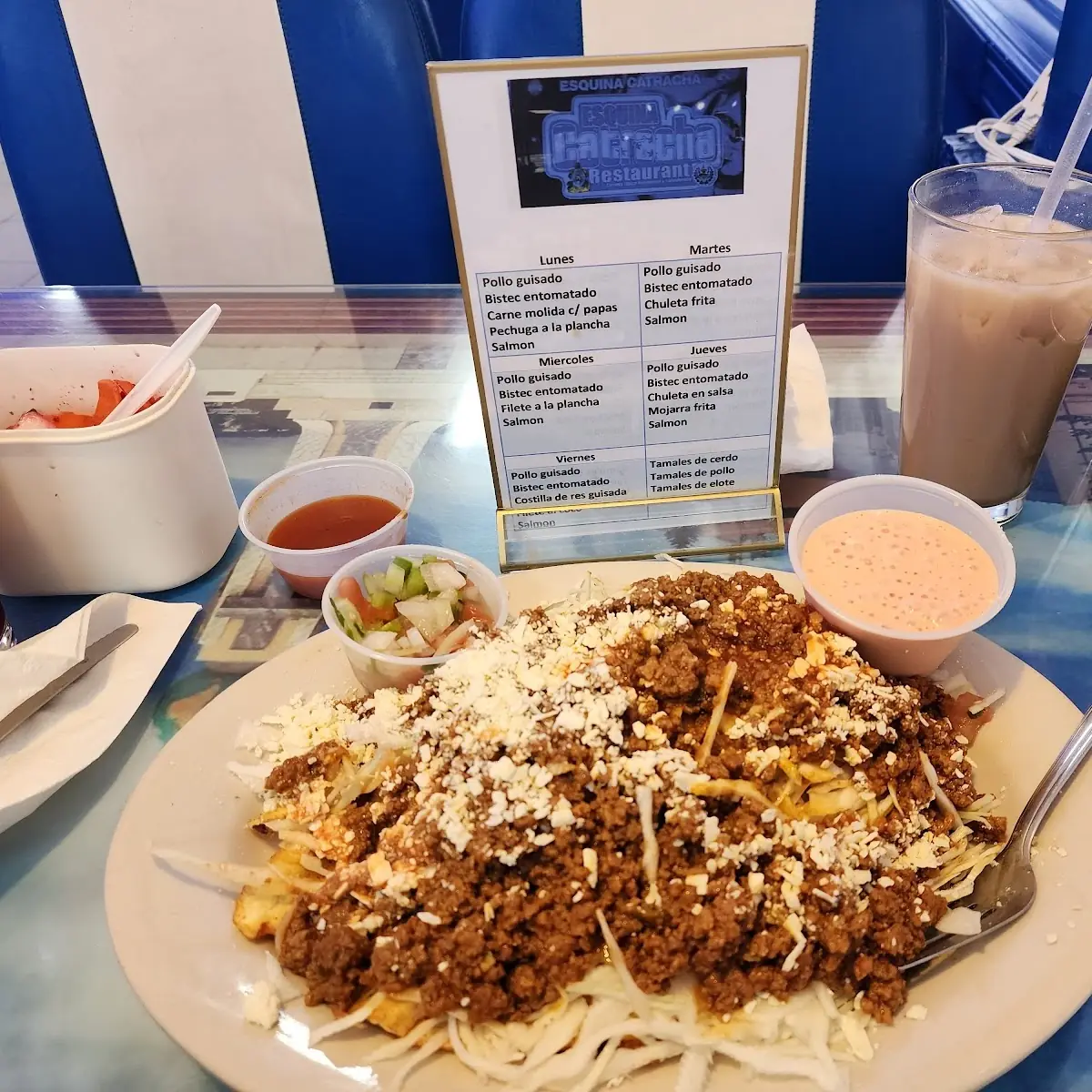 Carne Molida Con Tajadas