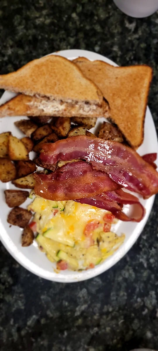 2 Rivers Breakfast, 2 Rivers Smokehouse