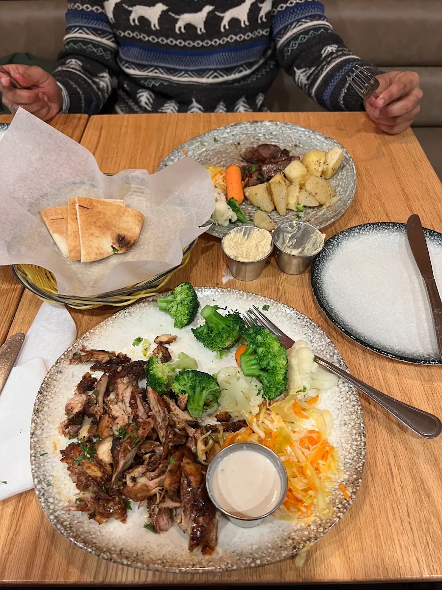 Hummus with Shawarma, Mashu Mashu Mediterranean Grill