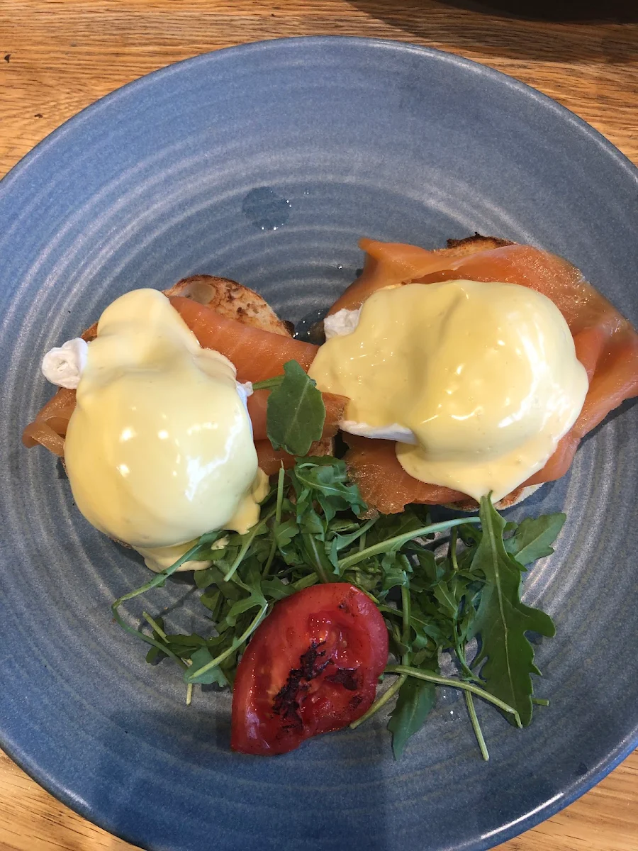 Eggs Benedict, Caffe Cherry Beans Bonnyrigg
