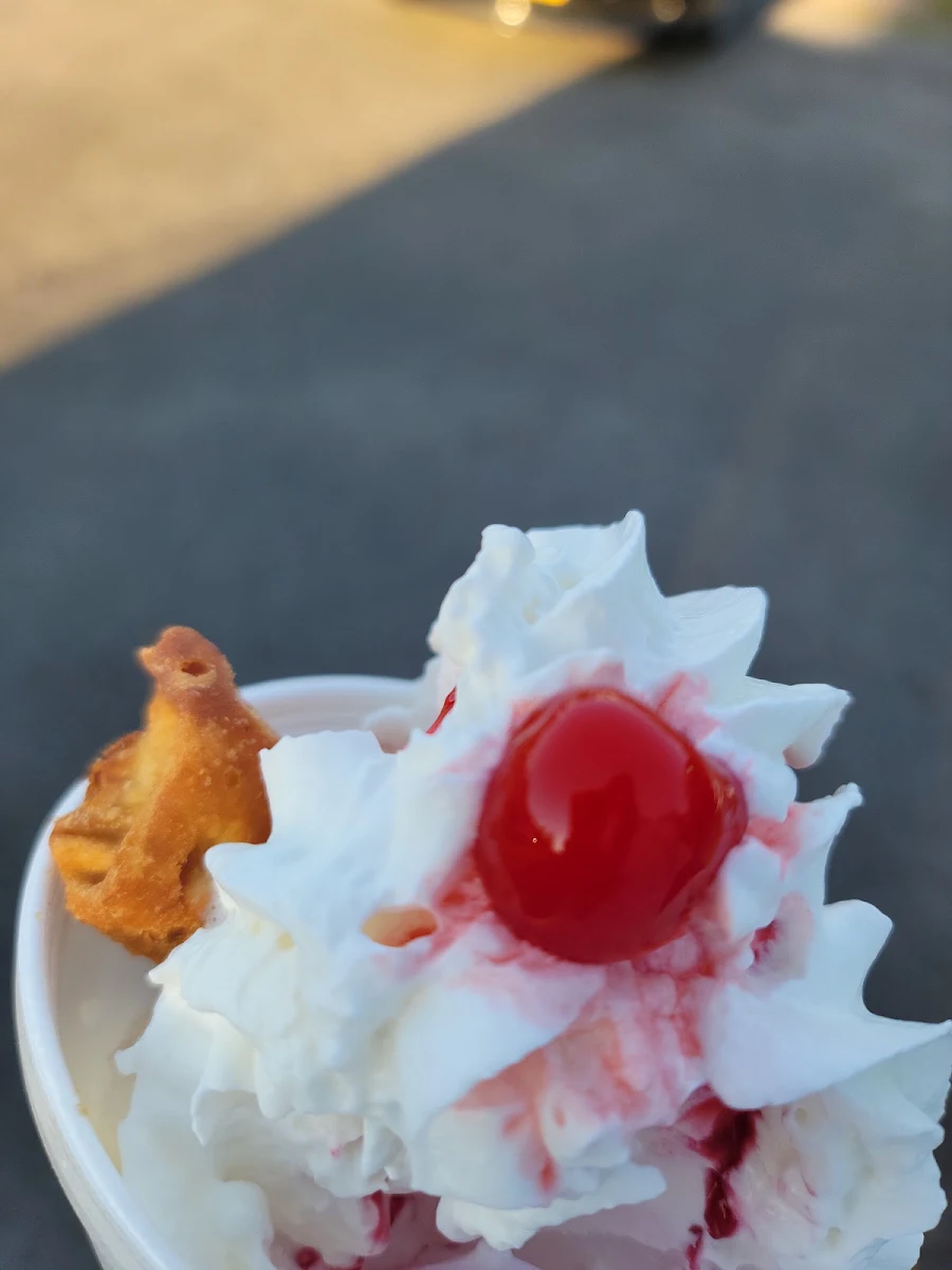 Apple Pie Sundaes