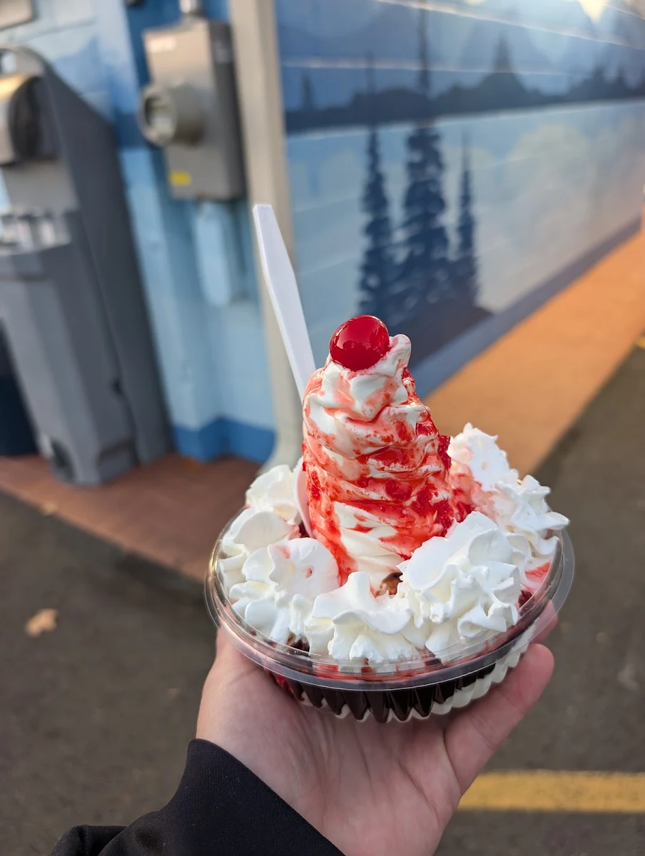 Strawberry Sundae