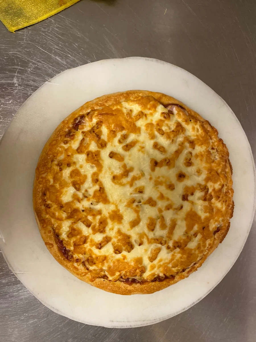 Highlights, Dewdney’s Pizza