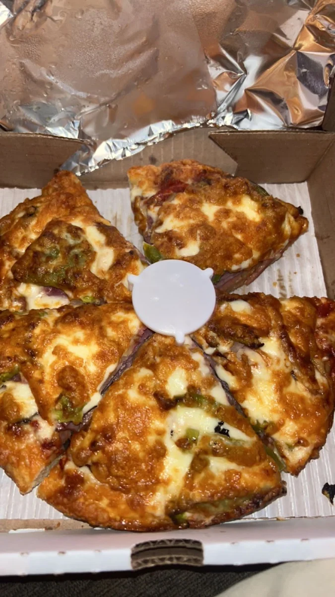 Highlights, Dewdney’s Pizza