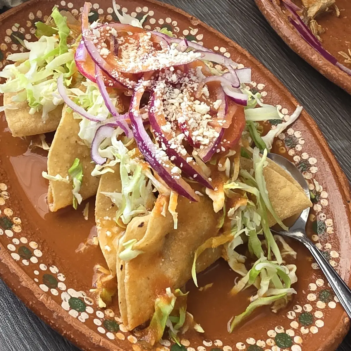 Tacos Dorados Con Carnitas
