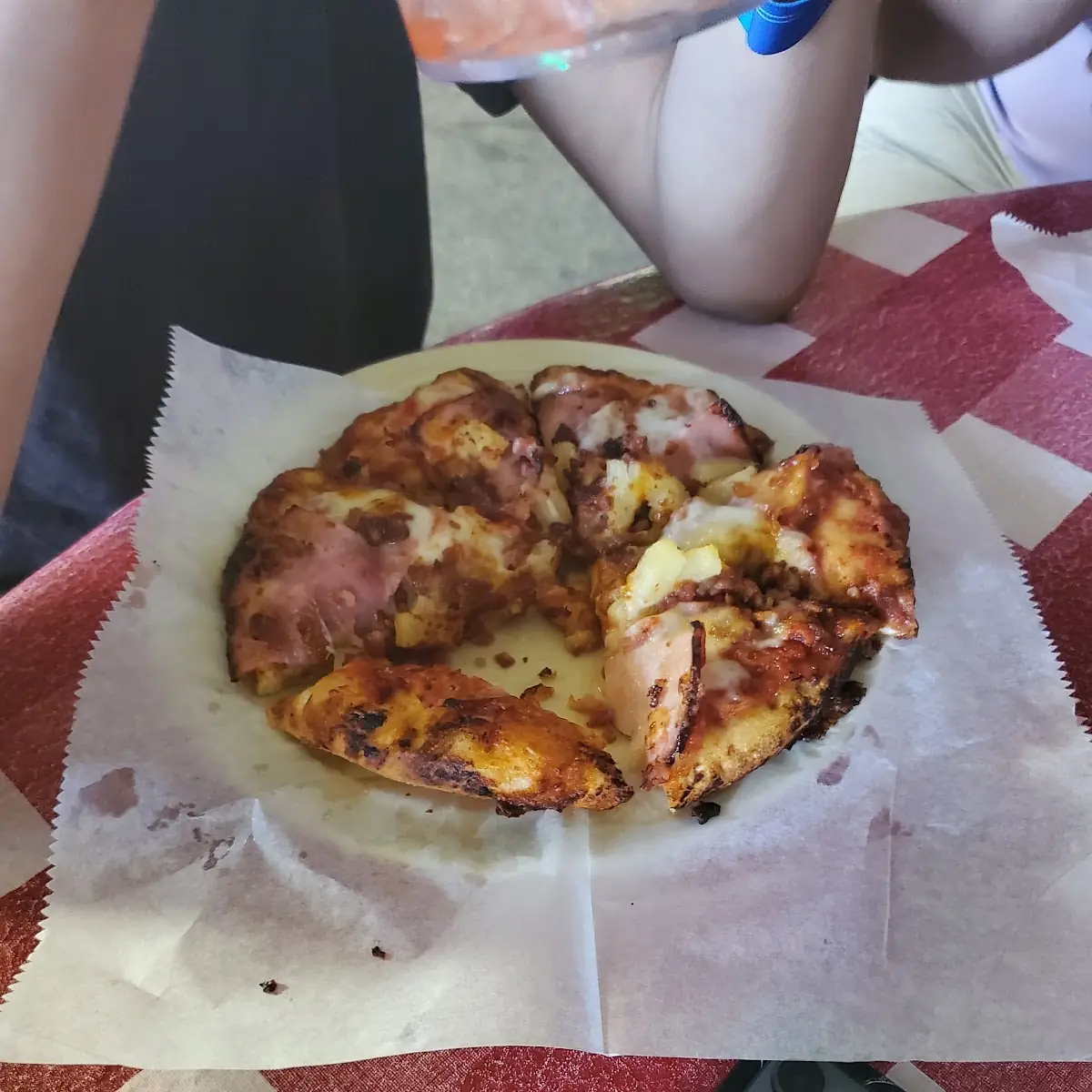 Ultimate Hawaiian Pizza