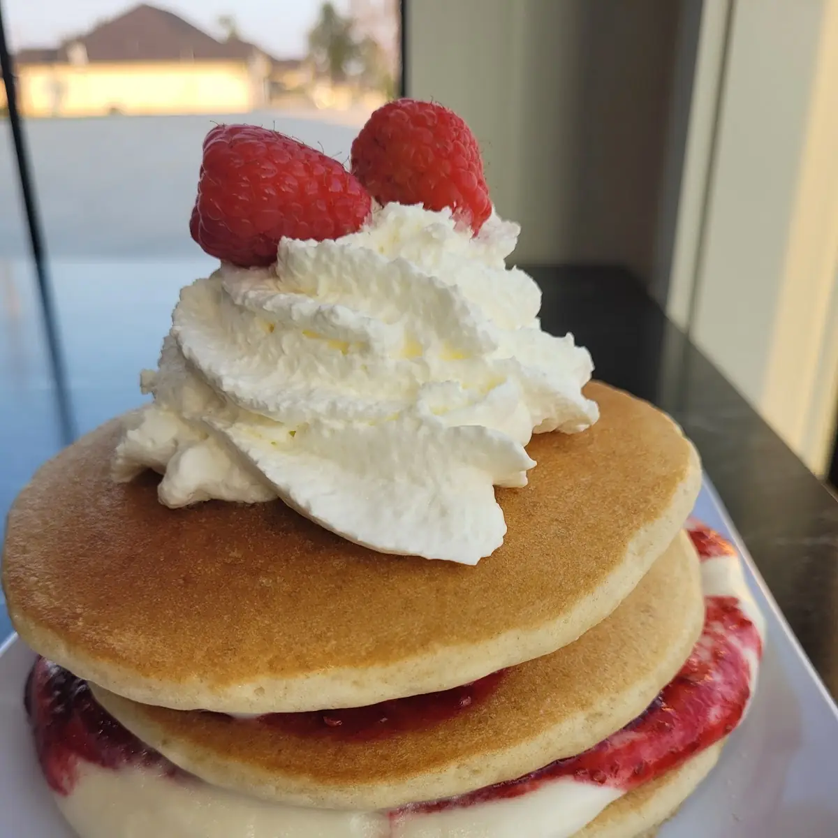 Cheesecake Pancakes with Strawberries