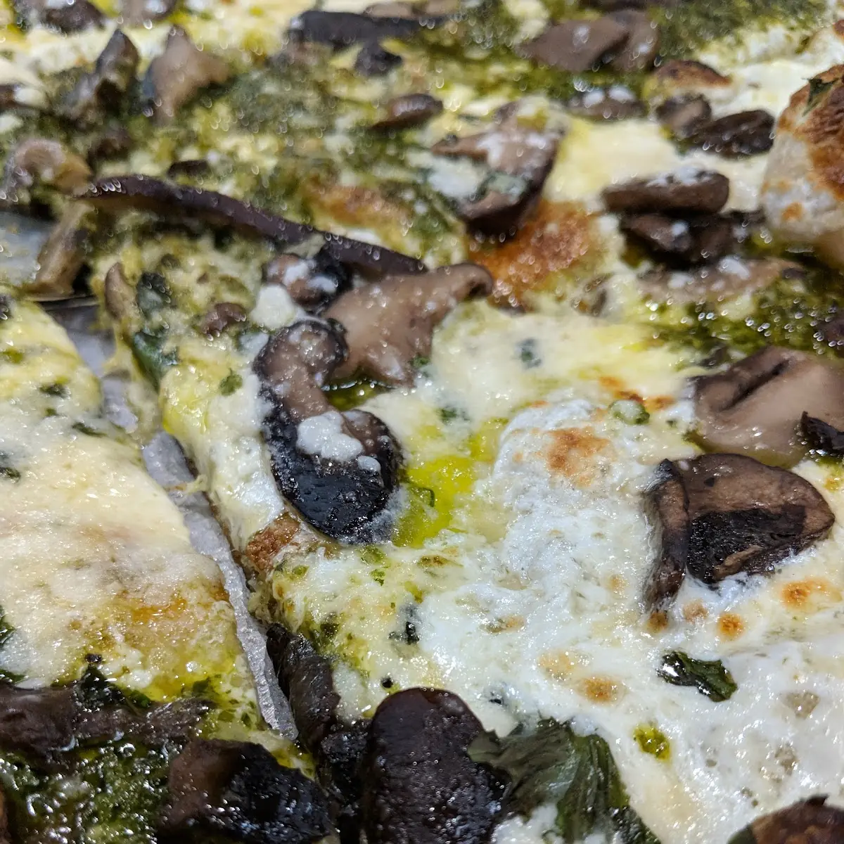 Pesto and Mushroom Pizza