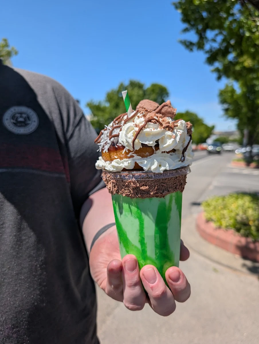 Highlights, Sumo Shakes