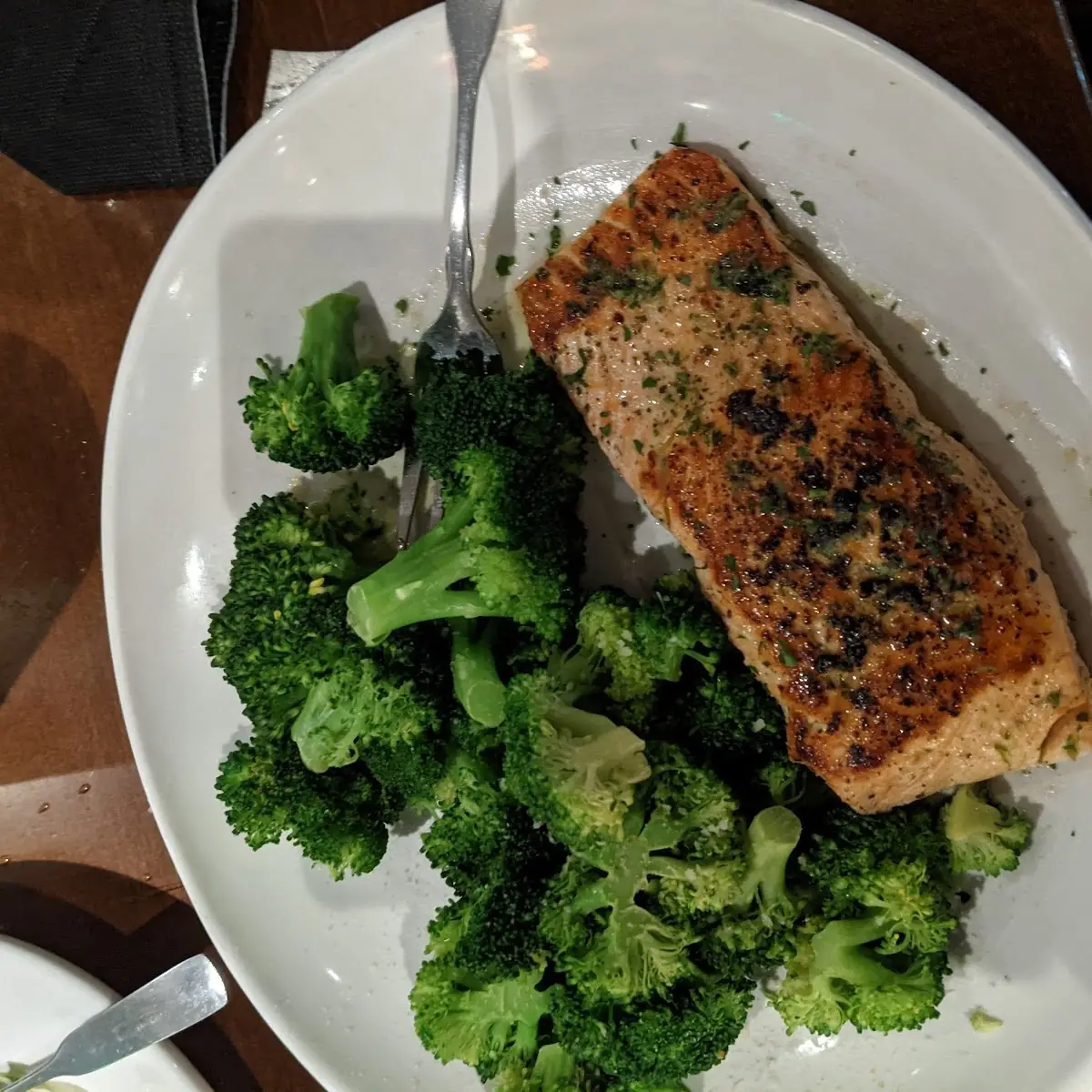 Salmon with Steamed Broccoli